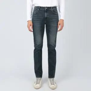 게스 남성 청바지 슬림 스트레이트 다크블루 MO3D1140