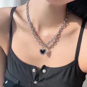 [벨가] 써지컬스틸 블랙 화이트 꼬임 하트 목걸이