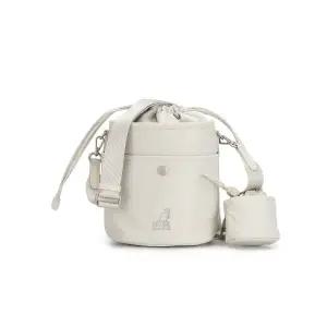 [롯데백화점]캉골 리오라 버켓 크로스백 3399 아이보리 KSEBCB33990