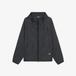 뉴발란스바람막이 DQJ NBNAF31723-99 UNI 초경량 바람막이