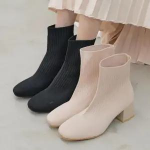 [옷자락]여자 데일리 베이직 니트 스판 삭스 미들 블록힐 앵클부츠 슈즈
