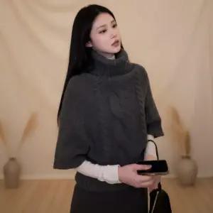 [옷자락]여성 겨울 따뜻한 꽈배기 케이프 터틀넥 니트