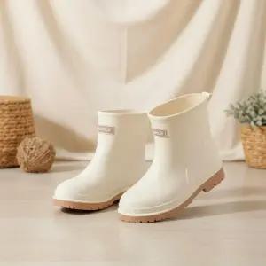 [옷자락]여성 탈착식 퍼내피 미끄럼 방지 미들 레인 부츠