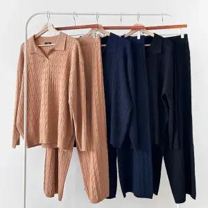 [옷자락]여성 꽈배기 오픈카라 긴팔 니트 맥시 와이드 바지 세트