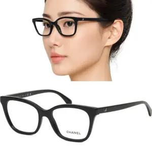 안경테 CH3463 C622 블랙 뿔테 모던 스퀘어 심플 하트 로고 장식 데일리 패션