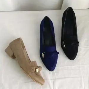 낮은굽구두 리본포인트 여성플랫구두 펌프스 로우힐 스웨이드구