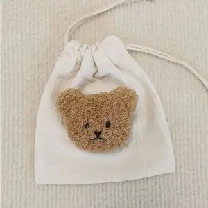 WL (이거찜) 곰돌이 인형 브로치 소품 악세사리 뱃지