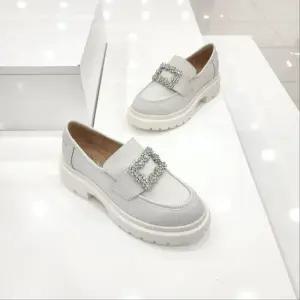 [탠디]by미셸 x25006 소가죽 소재 4cm굽 여성 앞 장식 로퍼 cc1_CC