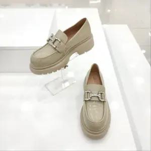 [탠디]by미셸 x23219 소가죽소재 5cm굽 앞 장식 여성 키높이 로퍼 cc7_CC