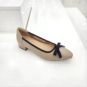 [탠디]by미셸 x24203 소가죽 소재 4cm굽 앞 장식 여성 펌프스 구두 cc3_CC