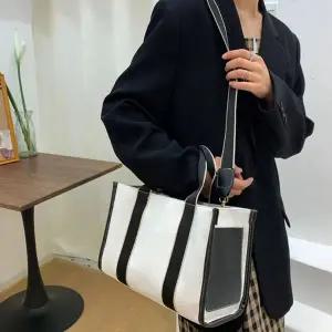 [셀러에이드]토드백 가벼운 숄더 스퀘어백 크로스 캔버스빅 에코백