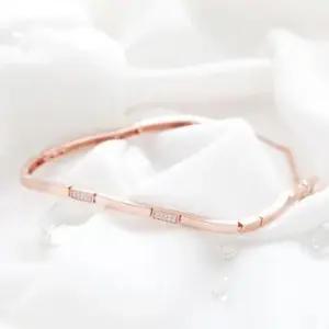 여자팔찌 팔찌 여름팔찌 로즈골드 패션 스틱 큐빅 베 14KGP팔찌