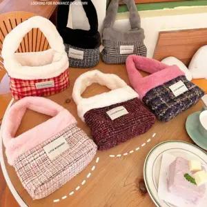 [셀러에이드]러브 모닝 트위드 퍼 미니 가방 토트백 여성 겨울 털