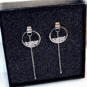 하프풀라운드 롱귀걸이