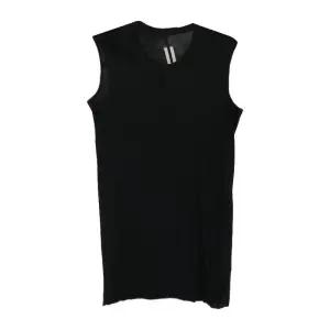 로우 엣지 리브 넥 슬리브리스 티셔츠 RU01F2151UC 09