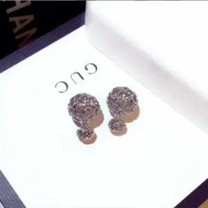 화려한 큐빅볼 플래쉬 귀걸이