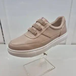 HC11 양가죽 여성화 큐빅장식 초경량 스니커즈  N1V0U51H325