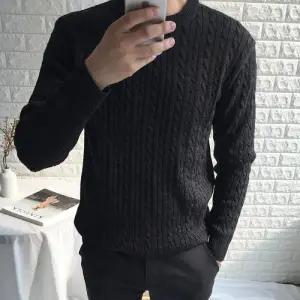 [다잇템]남성 가을 겨울 작은 꽈배기 니트 스웨터