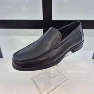 HC11 소가죽 남성화 세미정장 로퍼  D4V0U5H1319