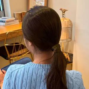 로우번 포니테일 가발머리끈 밝은갈색