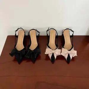 여성힐 프릴 리본장식 포인트 슬림 쉐입 앞코 슬링백힐 구두