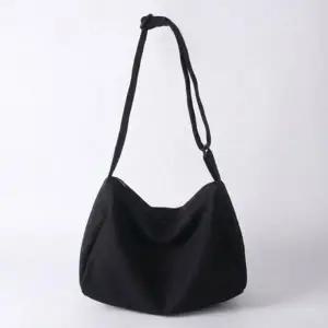 바구니 숄더백 여성에코백 학생 여성숄더백 코디