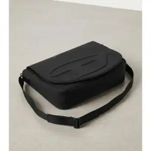 MUST IT_ 26SS 1dr 메신저 백 X10483 P8426 T8013)