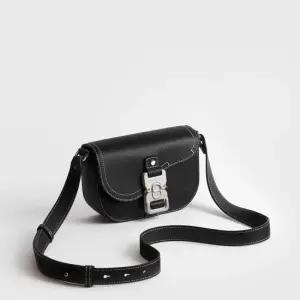 MUST IT_디올 Saddle 미니 플랩 메신저백 - 블랙 그레인 송아지 가죽