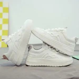 여자 심플라인 데일리 키높이 캐주얼 스니커즈