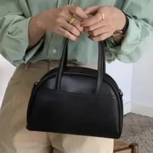 여성 포켓 라운드 토트 크로스백 데일리 작은 가방