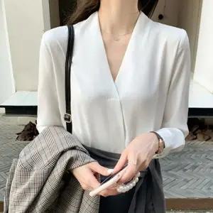 브이넥 쉬폰 블라우스 슬림핏 데일리 오피스룩 셔츠
