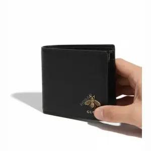 MUST IT_ 25FW 꿀벌 로고 패치 가죽 반지갑 522915 DJ20T 1000)