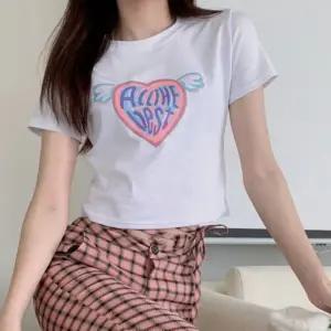 하트 날개 프린팅 여성 여름 라운드 반팔 티셔츠