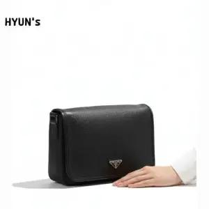 MUST IT_PRADA 가죽 숄더백 2VD075 2BBE F0002)