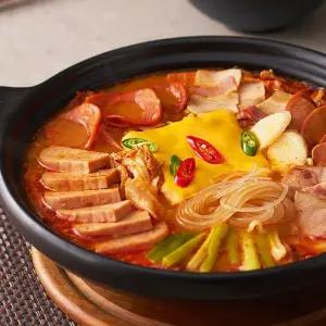 [외갓집] 송탄 서정리 부대찌개550 x 2팩(라면사리 1개 포함)