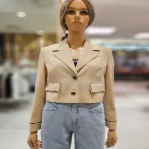 [에고이스트] 싱글버튼 테이프장식 크랍 재킷  EQ1WJ-762