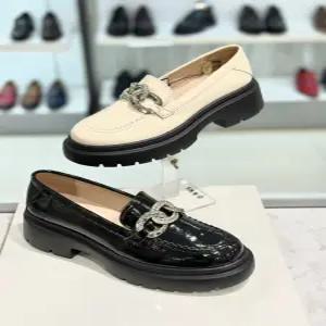 [닥스] 여성 청키굽 세미 로퍼힐  dis405