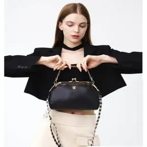 [클라우디아 피렌체][ 이탈리아 직수입 정품 한정 수량 최저가 ] TOTUM  미니 비르지나 백(동전지갑랜덤...