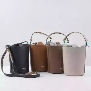 버버리 LL 스몰 가죽 버킷백 80840351