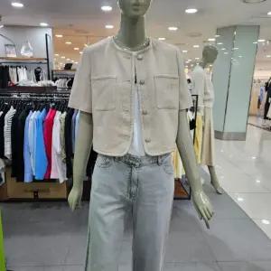 시슬리/애플아울렛/에스핀 라운드넥 크랍 자켓 SAJK44431