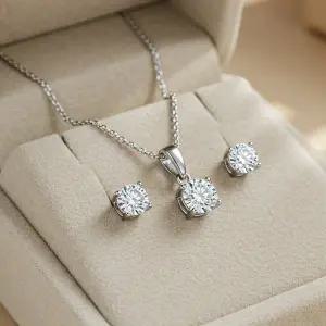 [메종드쉬] 모이사나이트 세트 귀걸이 목걸이 4발 1캐럿