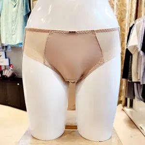 [대구백화점] [비너스]오르화 앞레이스포인트 헴라인팬티(OPT6093H)