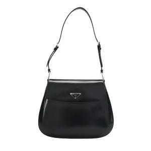 [중고명품] 블랙 브러시드 클레오 플랩 숄더백