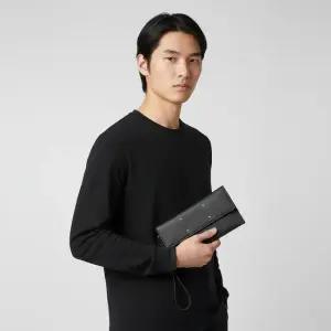 마르지엘라 블랙 스티치 스트랩 장지갑 SA3TT0002 P4745 T8013