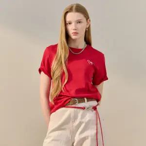 [MAXZA] 포니 자수 와펜 반팔 티셔츠