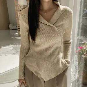 시크릿라벨 3가지스타일 페미닌 실루엣 랩스타일 니트 1211757