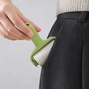 미니 먼지 돌돌이 손이나 파우치에 쏙 들어오는 컴팩트한 사이즈 가볍교 휴대성이 좋은 테이프클리너