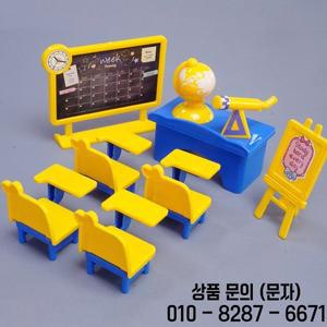 미니 교실 인형 집 책상 의자 칠판 Playset 가구 액세서리 모델 장식 아이 장난감 선물