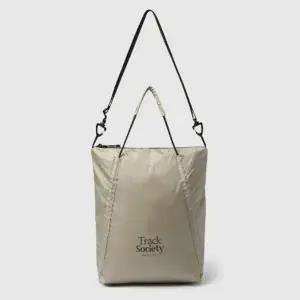 르꼬끄 어반스포츠 경량 쇼퍼백 B1 QR123ABG34 BEG BLK