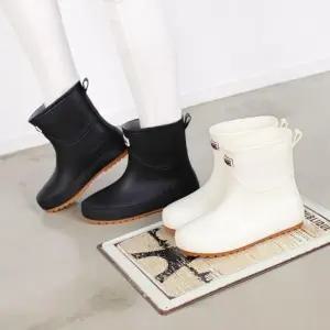 [다잇템] 여자 필수 장마철 앵클 짧은 논슬립 고무 레인부츠